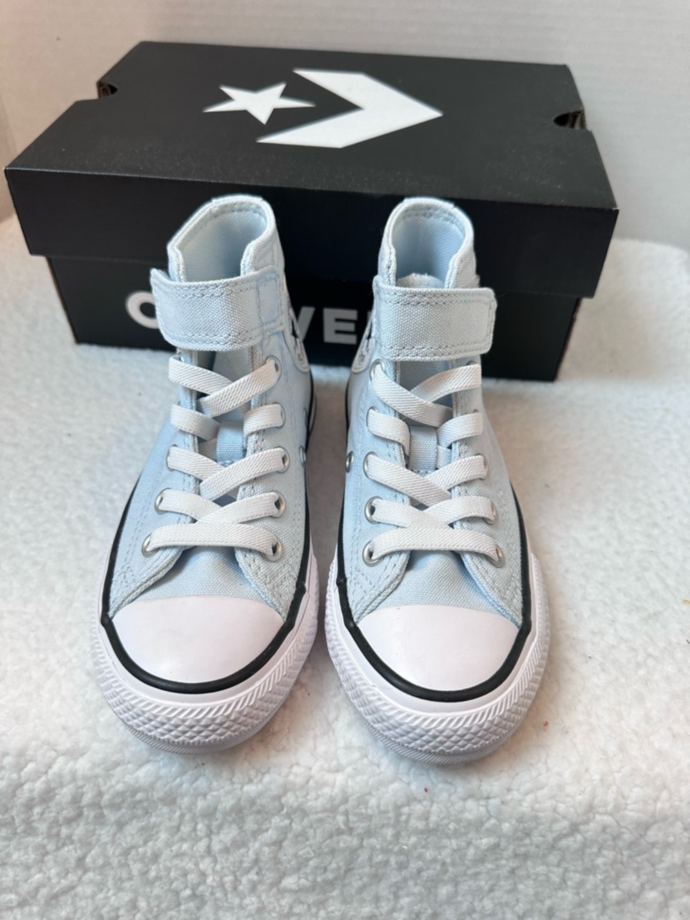 Converse Kids Light Blue High Top Sneakers with Rainbow Heart Accents - Picture 3 of 10